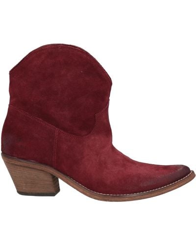 Strategia Ankle Boots - Red