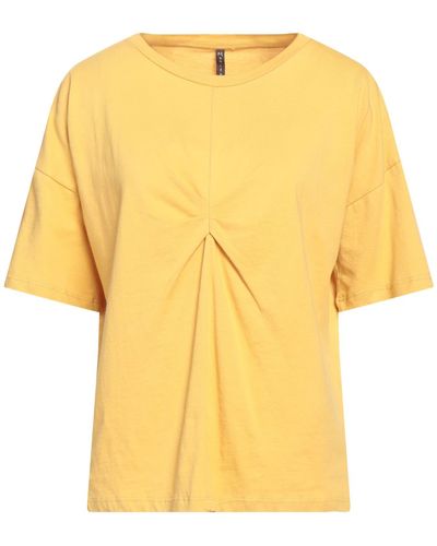 Manila Grace T-shirt - Yellow