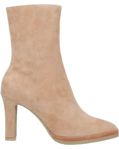Lola Cruz Ankle Boots - Natural