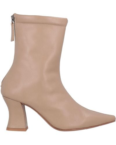 About Arianne Ankle Boots - Brown