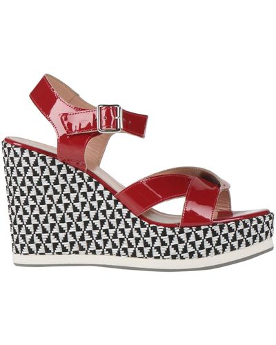 white closed toe mules