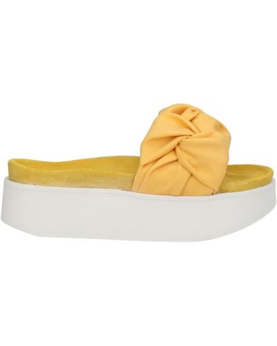 Inuikii Sandals - Yellow