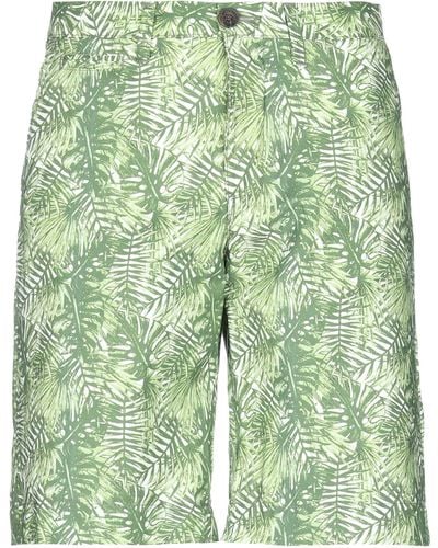 North Sails Shorts & Bermuda Shorts - Green