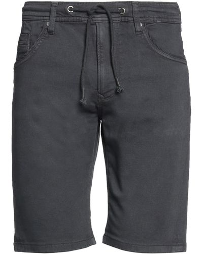 Pepe Jeans Shorts & Bermuda Shorts - Grey