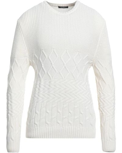 Exibit Sweater - White