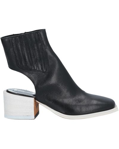 Barracuda Ankle Boots - Black