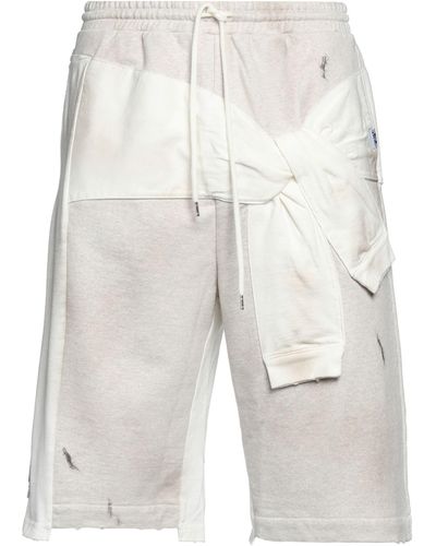 Maison Mihara Yasuhiro Shorts & Bermuda Shorts - White