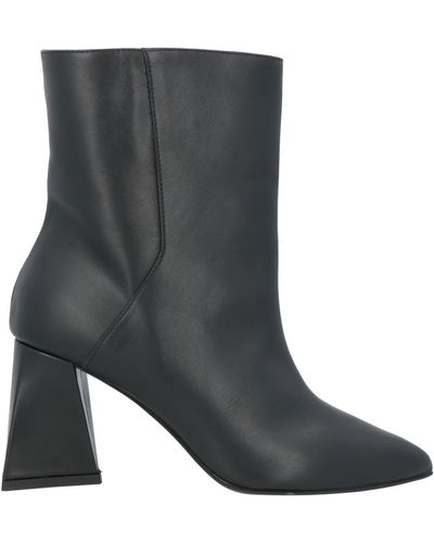 Stele Ankle Boots - Gray