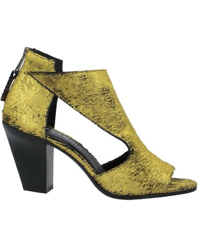 Strategia Ankle Boots - Yellow