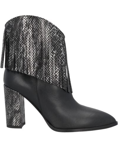 Manila Grace Ankle Boots - Black