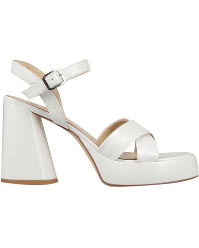 LE FABIAN Sandals - White