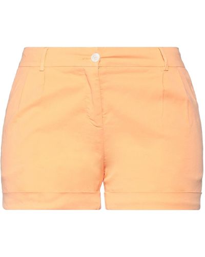 Harmont & Blaine Shorts & Bermuda Shorts - Orange