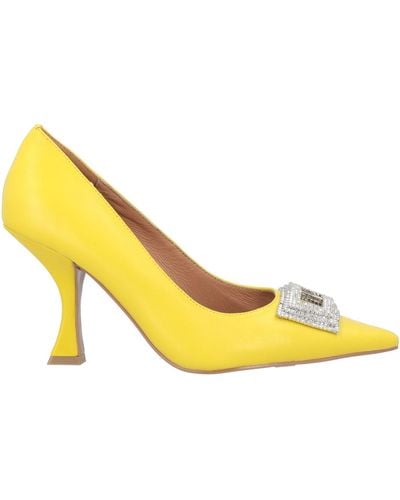 Bibi Lou Court Shoes - Yellow