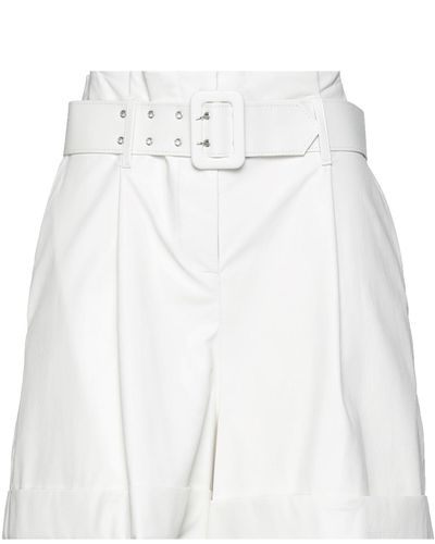 Kaos Shorts & Bermuda Shorts - White