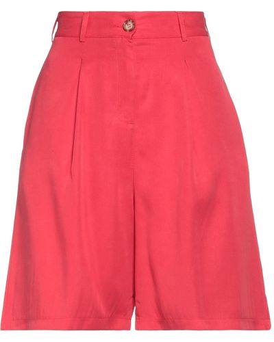 CROCHÈ Shorts & Bermuda Shorts - Red