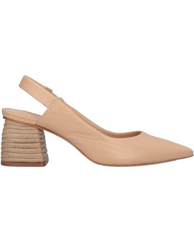 Carrano Court Shoes - Natural