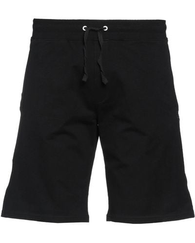 Guess Shorts & Bermuda Shorts - Black
