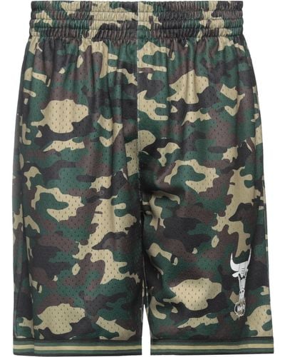 Mitchell & Ness Shorts & Bermuda Shorts - Green