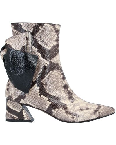 Ras Ankle Boots - Grey