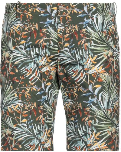 AT.P.CO Shorts & Bermuda Shorts - Green