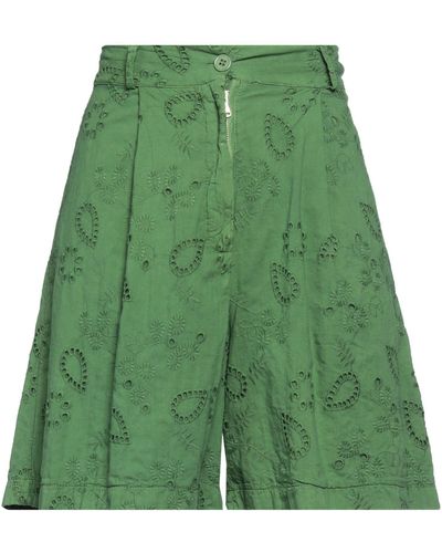 KATE BY LALTRAMODA Shorts & Bermuda Shorts - Green
