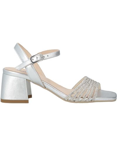 Nero Giardini Sandals - White