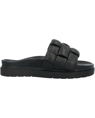 Inuikii Sandals - Black