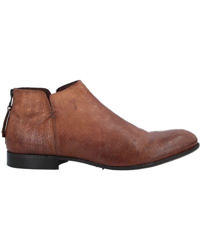 Pawelk's Ankle Boots - Brown
