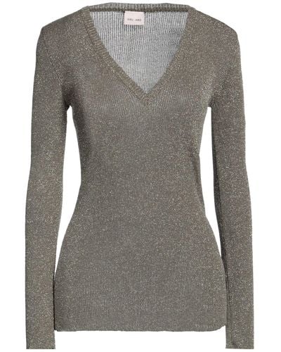VIKI-AND Sweater - Gray