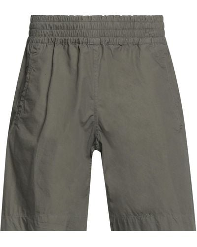 Saucony Shorts & Bermudashorts - Grau
