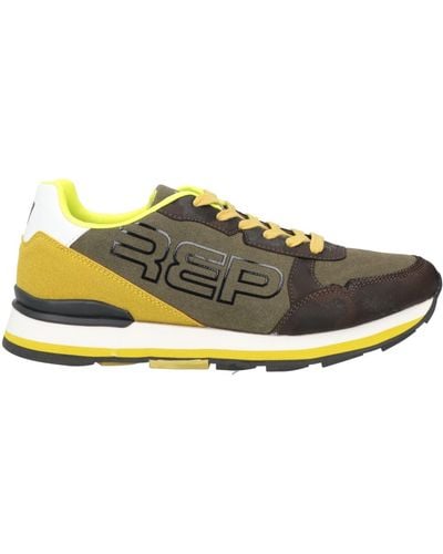 Replay Trainers - Yellow
