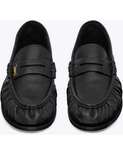 Saint Laurent Le Loafer Penny Slippers In Shiny Creased Leather - Black