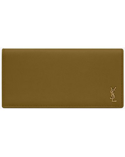 Saint Laurent Tiny Cassandre Flat Wallet In Grained Leather - Green