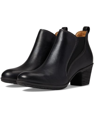 comfortiva ankle boots
