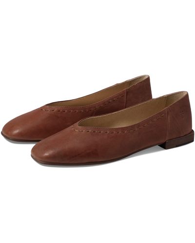 Frye Claire Flat - Brown
