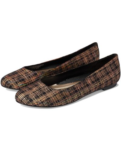 Walking cradles hot sale bronwyn flats