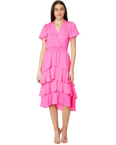 Vince Camuto Four Teir Layered Dress With V Neck - Pink