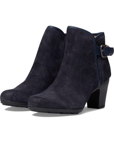 comfortiva chelsea boots