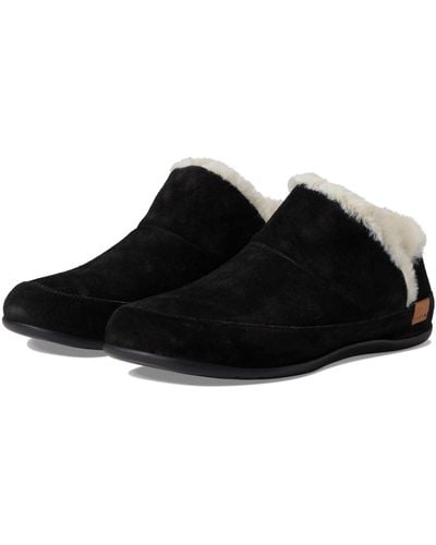 Strive clearance slippers sale