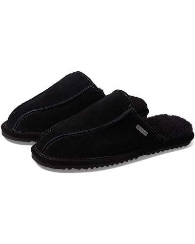 girls in birkenstocks