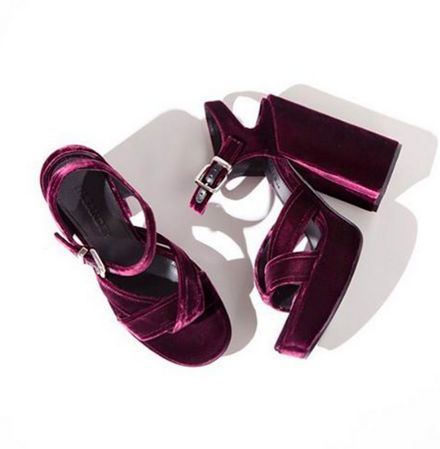 Just Dropped: Luisa Via Roma's Summer Sandals (Plus Free Shipping!)