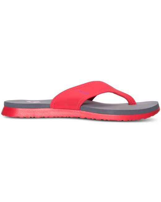 Nike Synthetic Men's Celso Plus Thong Sandals From Finish Line in Red for  Men | Lyst