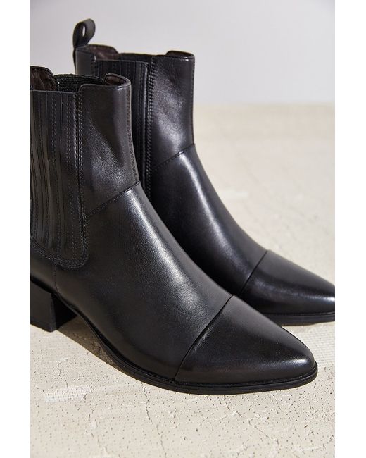 Vagabond Shoemakers Leather Marja Pointy Toe Chelsea Boot in Black | Lyst