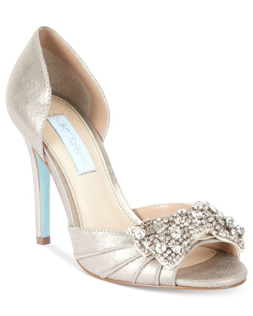 Something Blue By Betsey Johnson Shoes Gown Evening Pumps Something Blue By Betsey Johnson Shoes Gown Evening Pumps