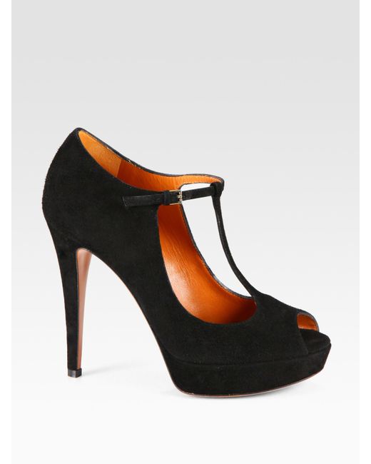 Gucci Betty Suede Mary Jane Pumps in 