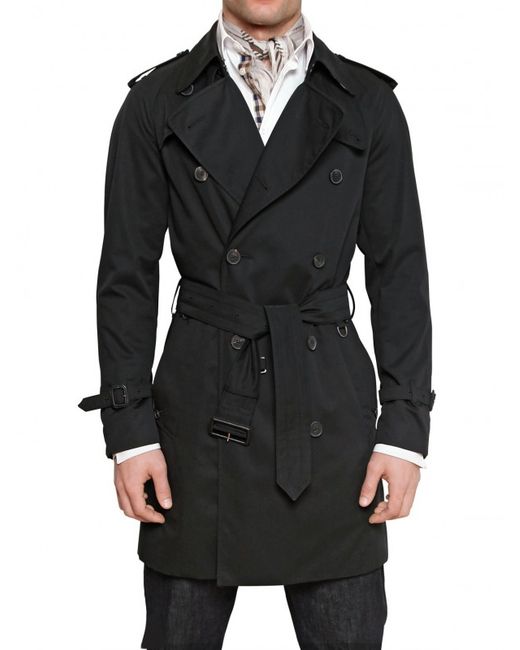 black trench burberry