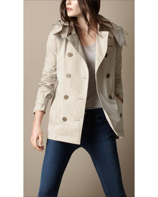 Burberry Brit Short Cotton Nylon Gabardine Detachable Hood Trench Coat in  Natural | Lyst