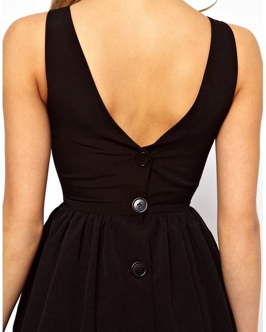 american apparel backless dress Maryam wears the Tie Back Dress. #AmericanApparel