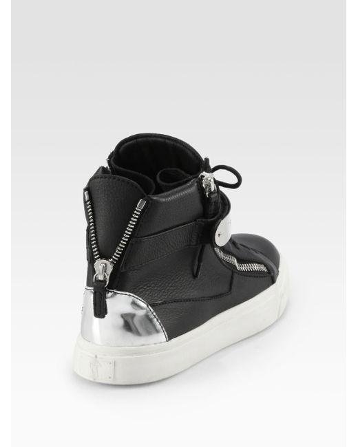 metallic silver dunk low