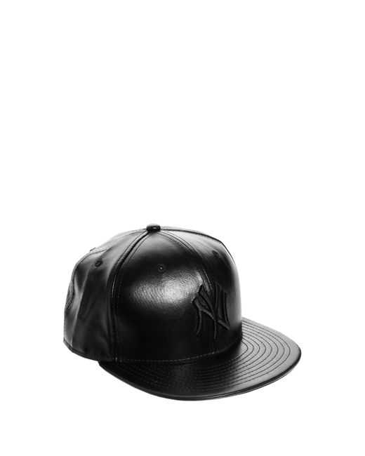 KTZ New York Yankees Leather Tone Snapback Cap in Black | Lyst Canada